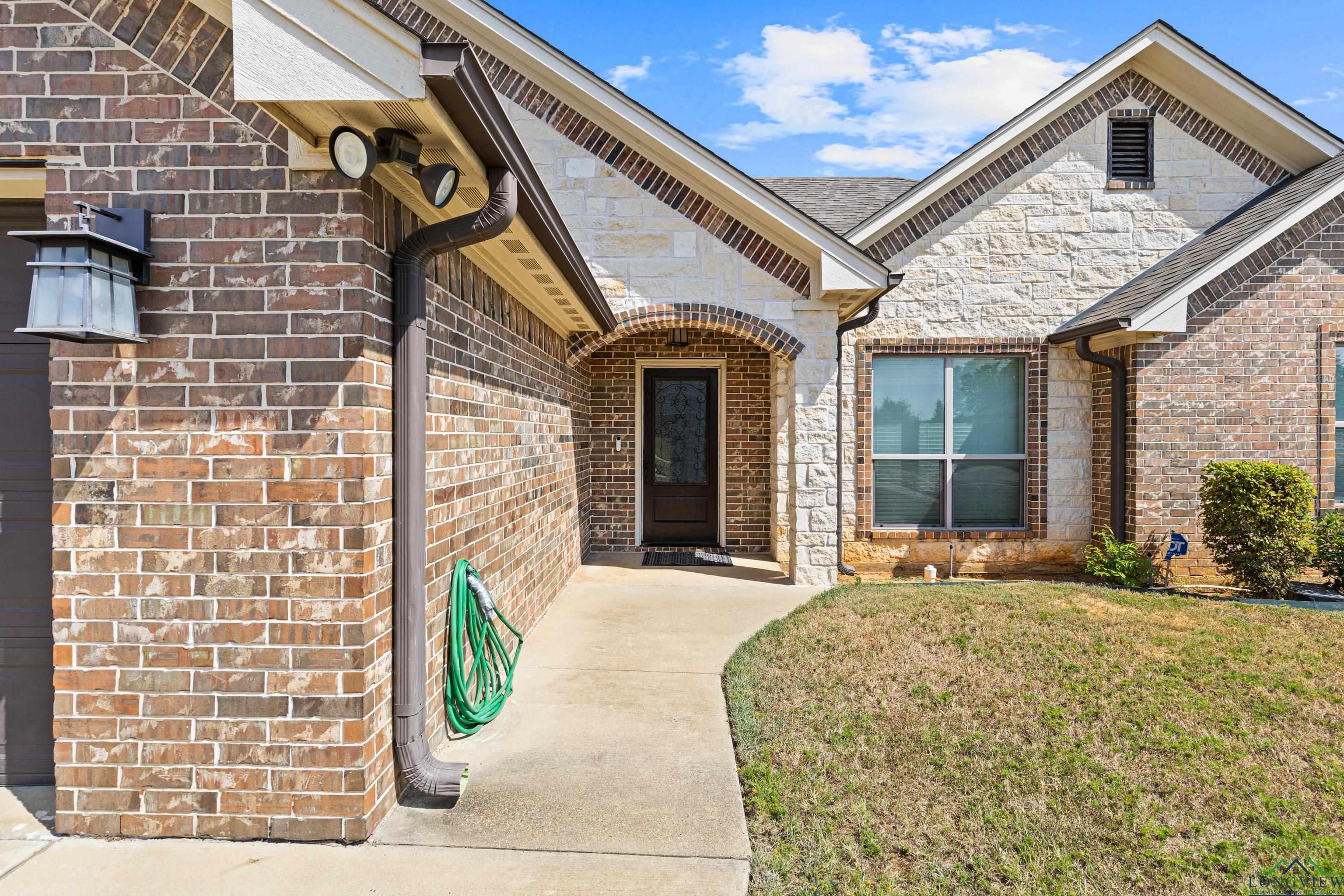 Property Photo: 771 Spencer Ln TX 75704
