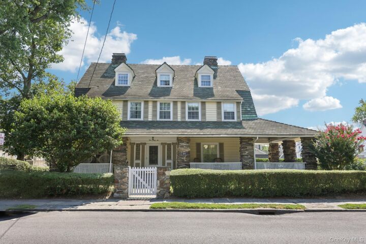 466 Palisade Avenue  Yonkers NY 10703 photo