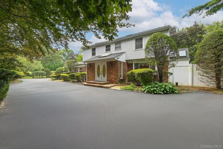 Property Photo:  23 Pettit Drive  NY 11746 