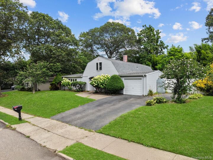 Property Photo:  1317 Waverly Avenue  NY 11738 