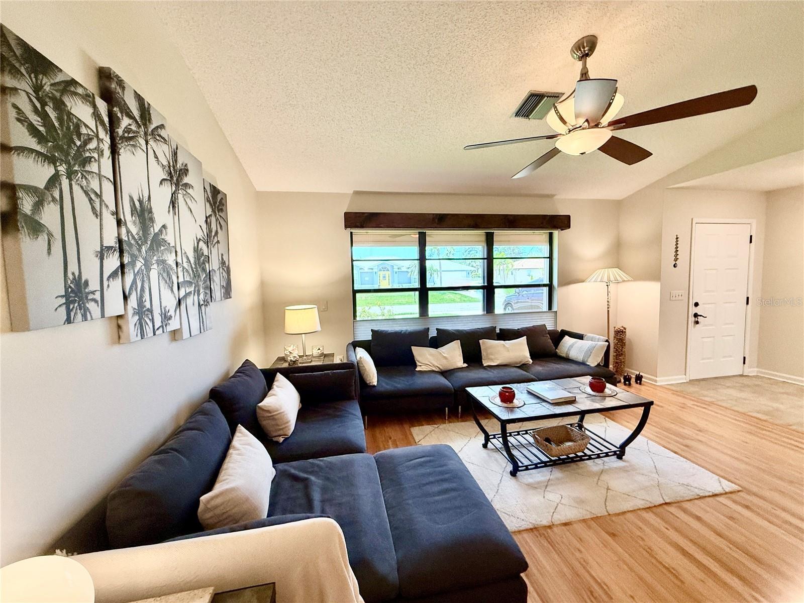 Property Photo: 9374 Fruitland Avenue FL 34224