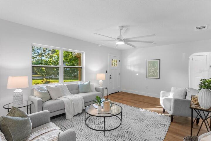 Property Photo:  1747 Santa Anna Drive  FL 34698