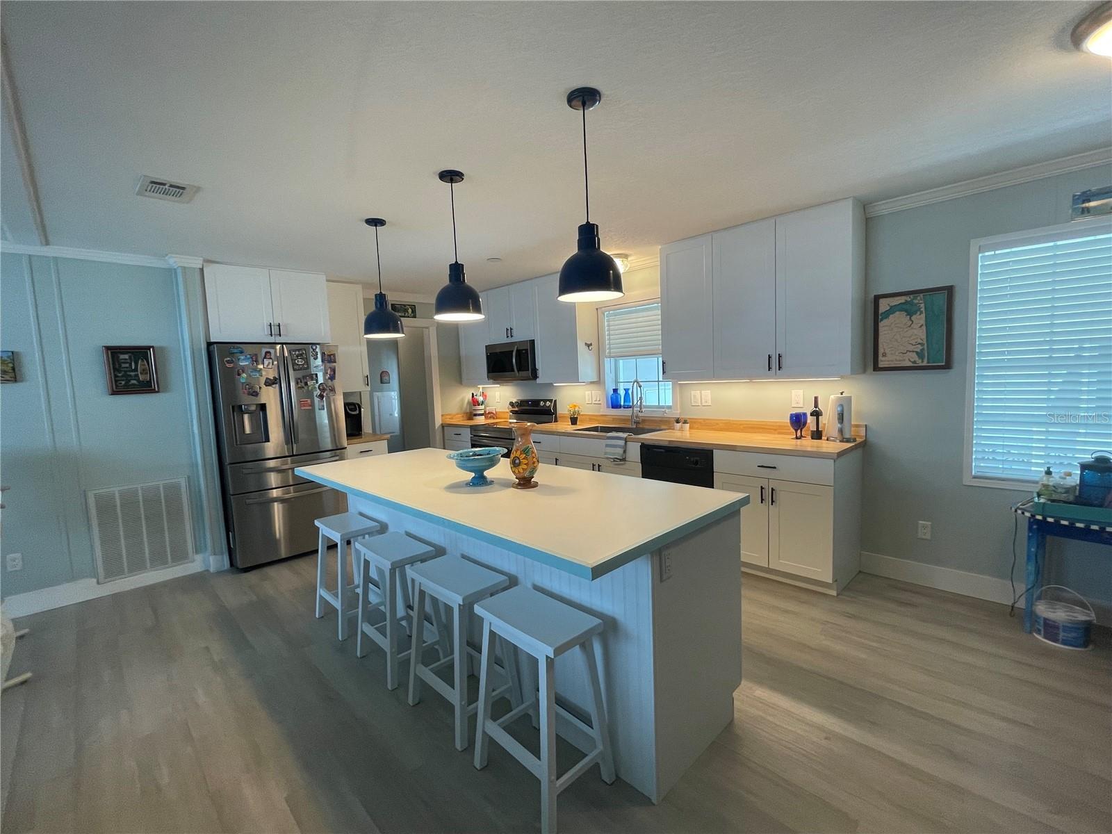 Property Photo:  269 Camelot Drive  FL 34275 
