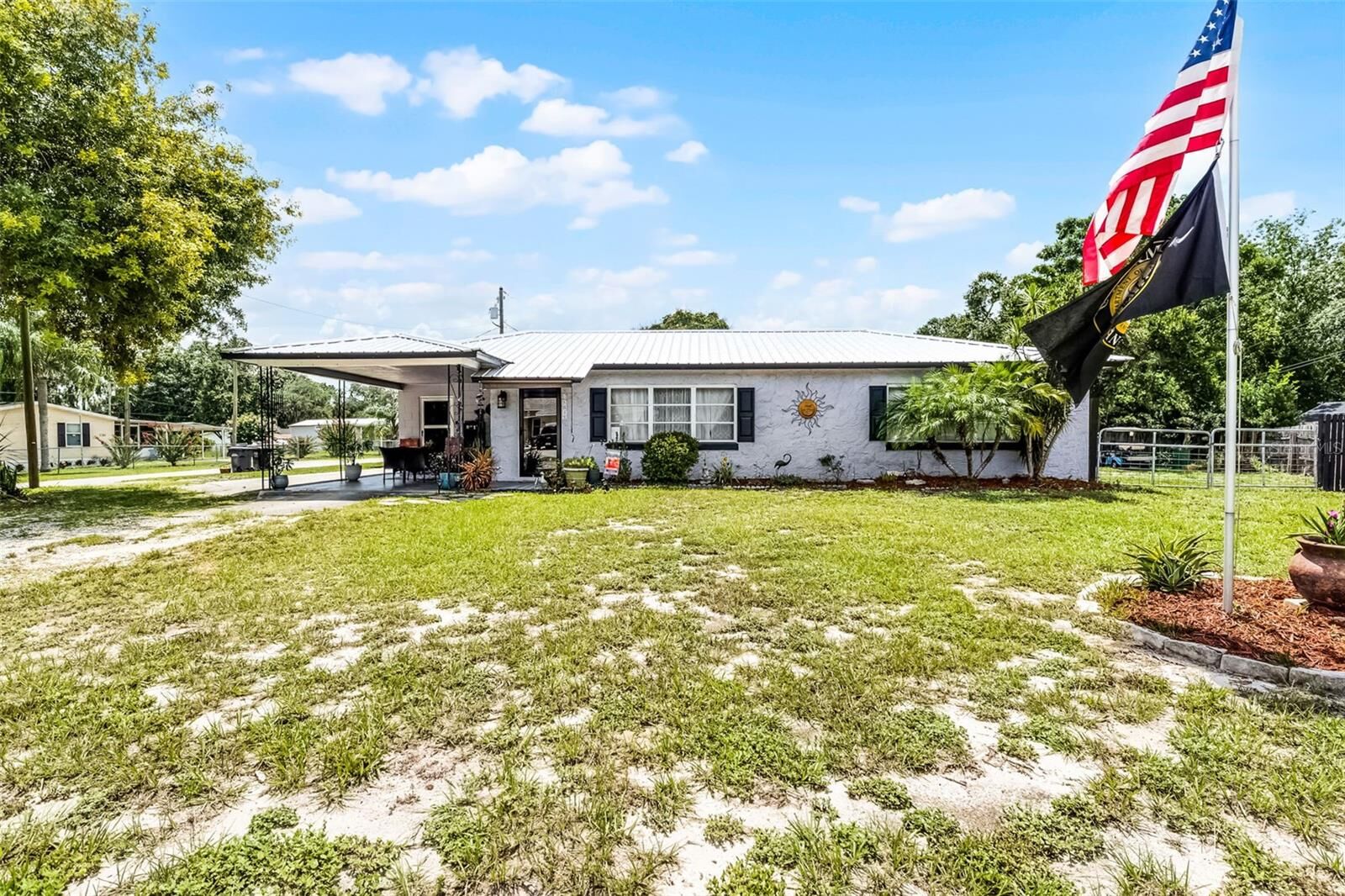 Property Photo: 5031 Timberlane Road FL 33898