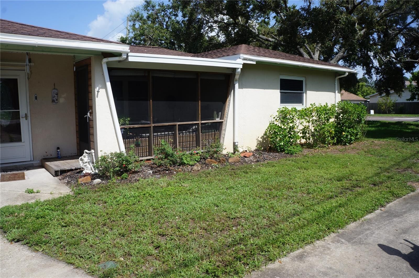 Property Photo: 11479 Walsingham Road FL 33778