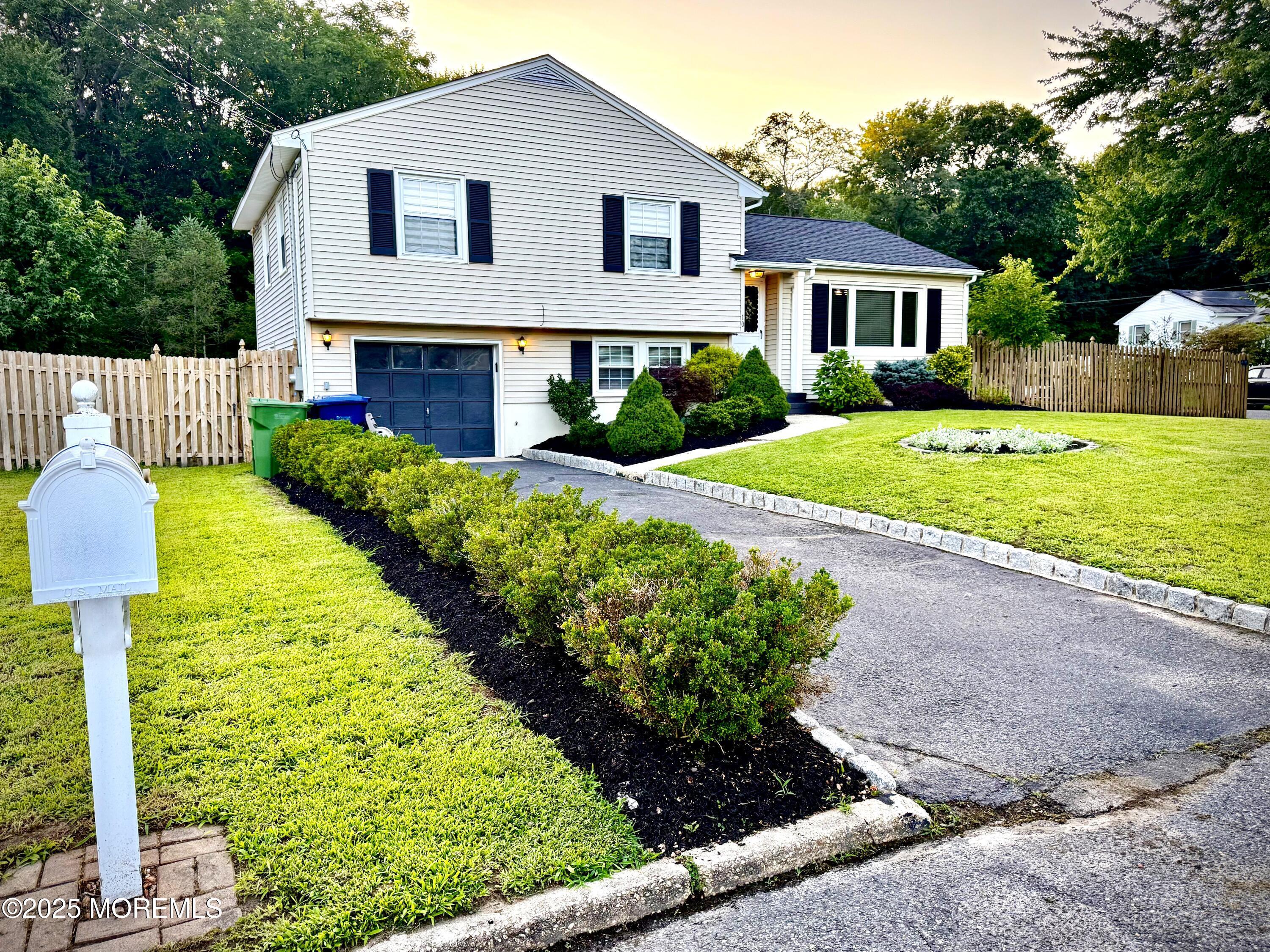 Property Photo:  10 Brooklawn Drive  NJ 07753 