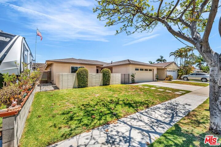Property Photo:  15192 Vermont Street  CA 92683 