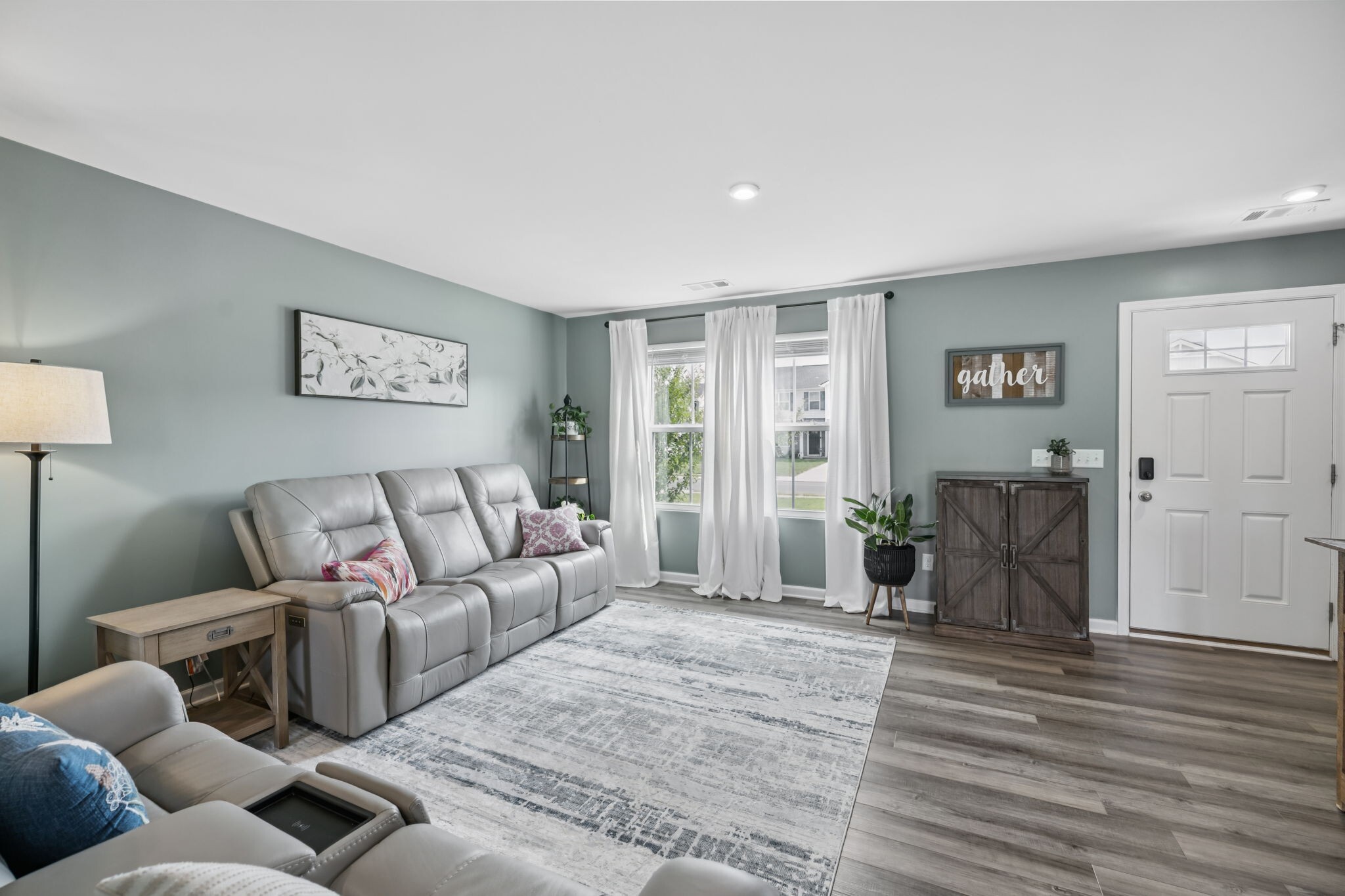 Property Photo: 5353 Compass Way TN 37037