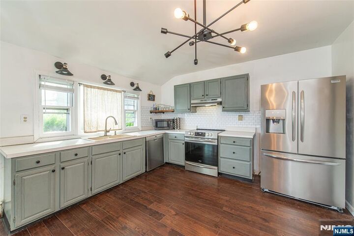 Property Photo:  127 Hudson Avenue  NJ 07512 