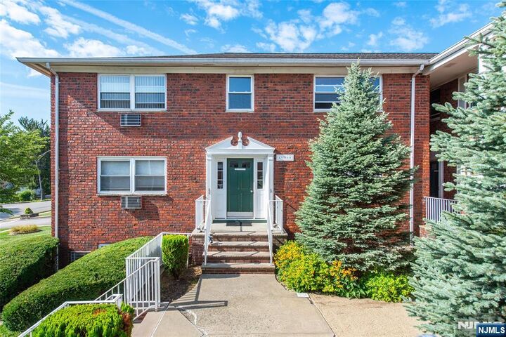 Property Photo: 197 Beverwyck Road 1 NJ 07034