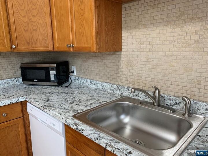 Property Photo:  132 Hardenburgh Avenue 2E  NJ 07627 