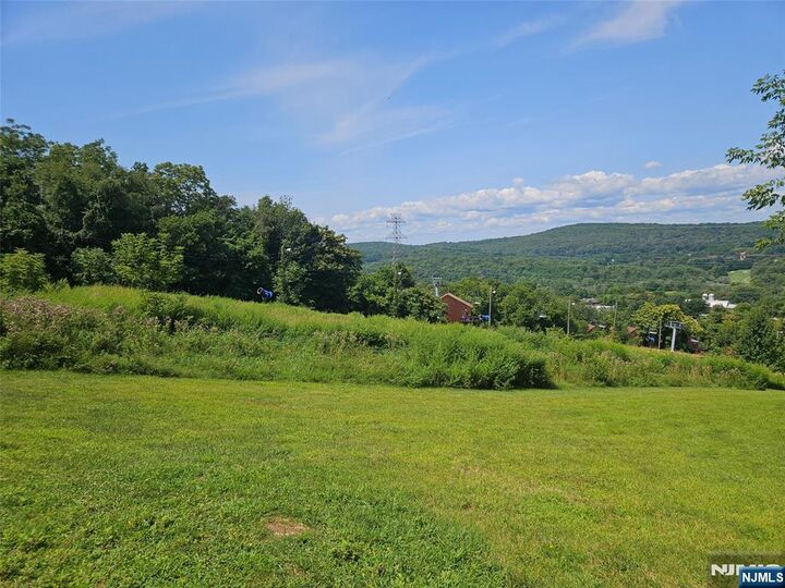 1 Davos Drive 1  Vernon NJ 07462 photo