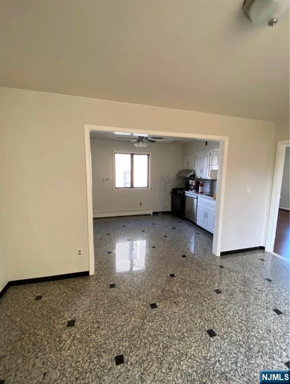 Property Photo:  21 Pine Street 2  NJ 07644 
