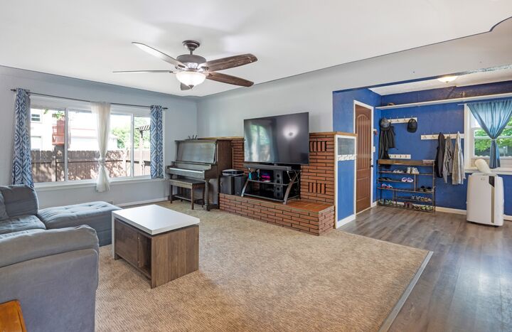 Property Photo:  1665 W Sussex Avenue  MT 59801 