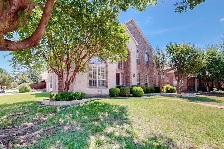 Property Photo:  416 Creekside Drive  TX 75094 