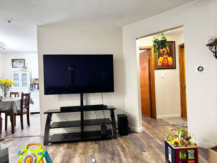 Property Photo:  5 Fernview Ave 6  MA 01845 