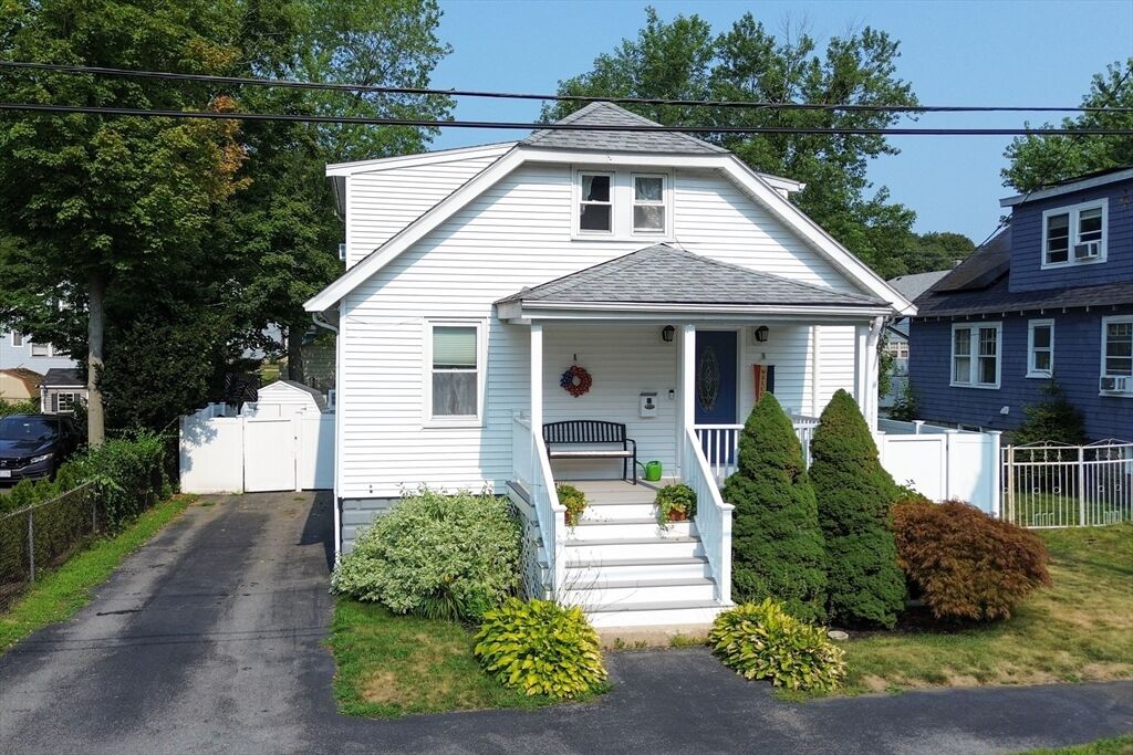 Property Photo:  10 Makepeace St  MA 01906 