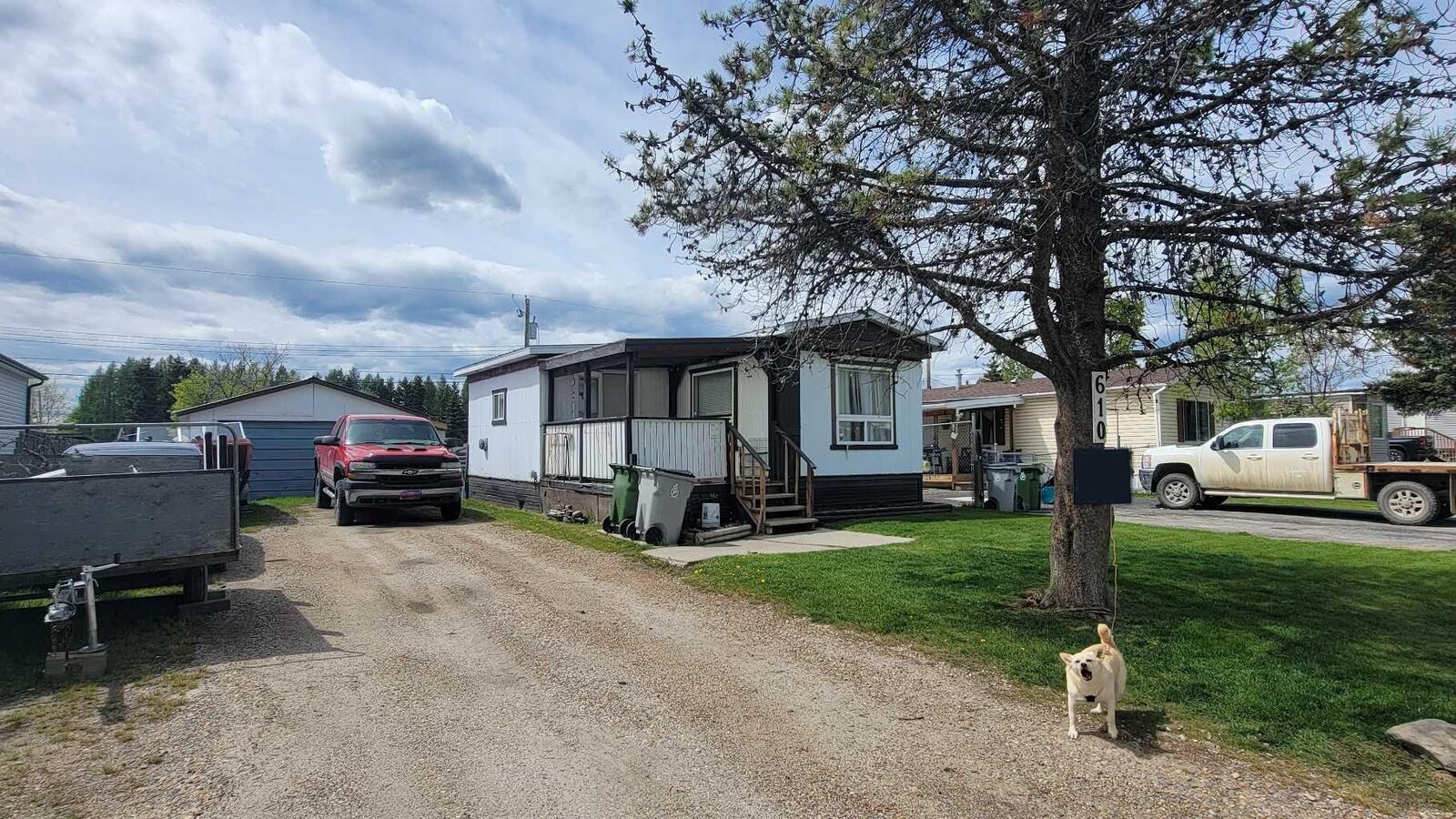 Property Photo:  610 52 Street  AB T7E 1K9 