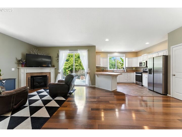 Property Photo: 5475 L St WA 98671