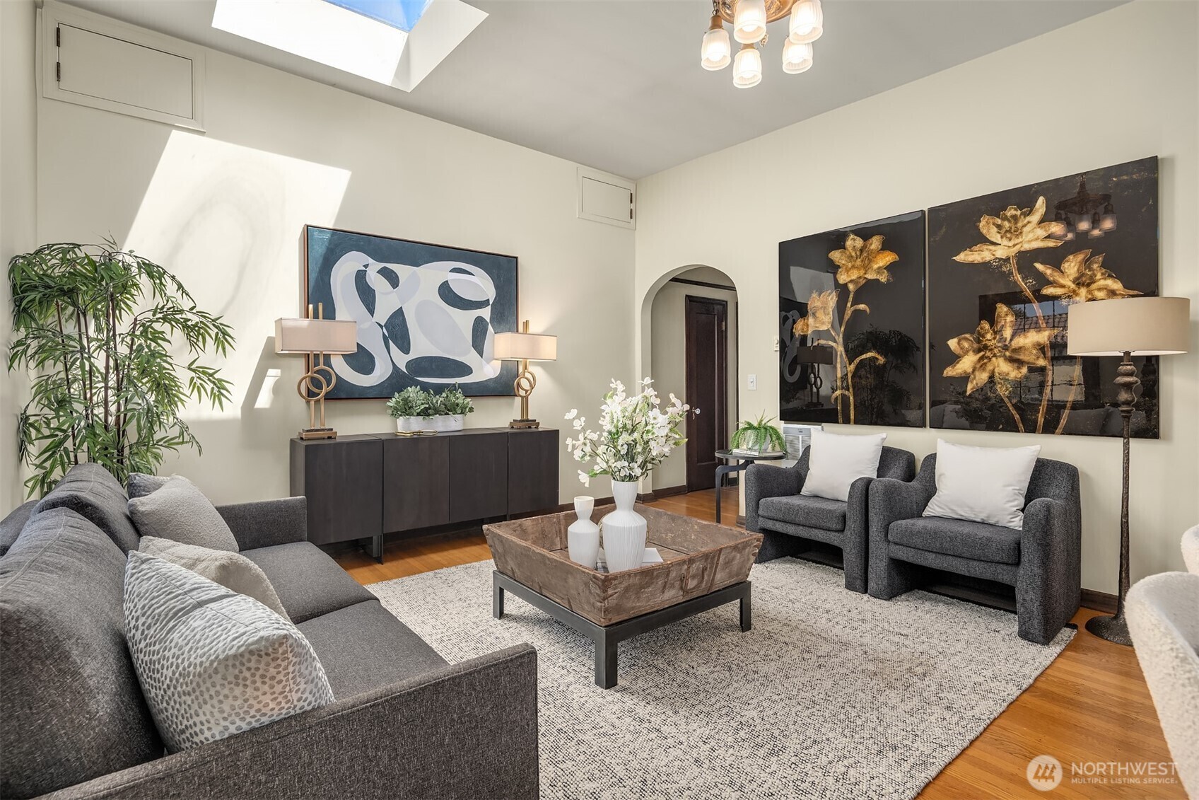 Property Photo: 1120 17th Avenue 301 WA 98122