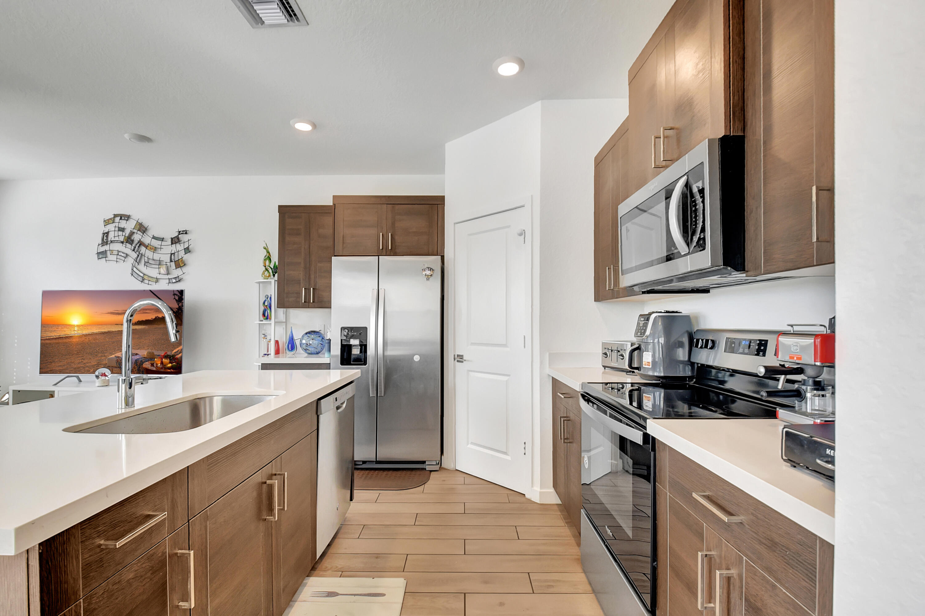 Property Photo: 8606 Via Mar Rosso FL 33467