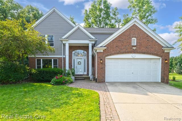 Property Photo: 1271 Arms Court MI 48307