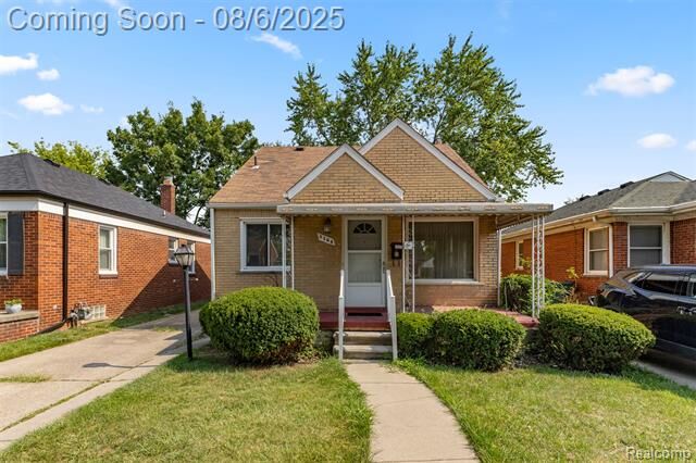 Property Photo: 1184 Farnham Avenue MI 48146