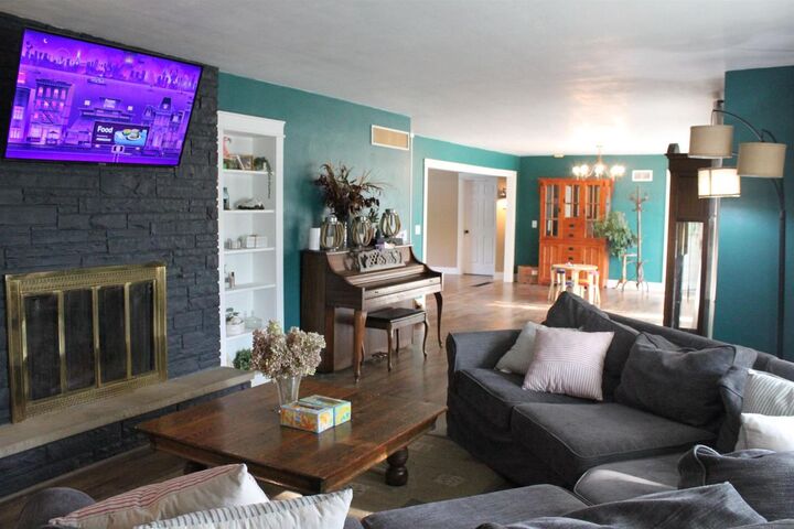 Property Photo:  300 Lord Street  WI 53534 
