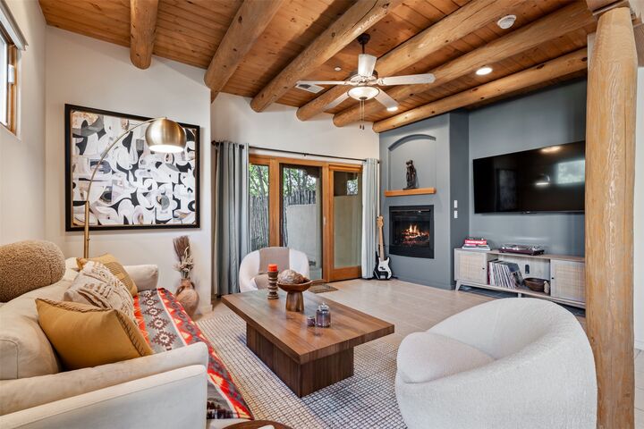 601 W San Mateo Road 181  Santa Fe NM 87505 photo