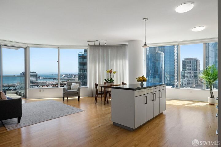 301 Main Street 24F  San Francisco CA 94105 photo