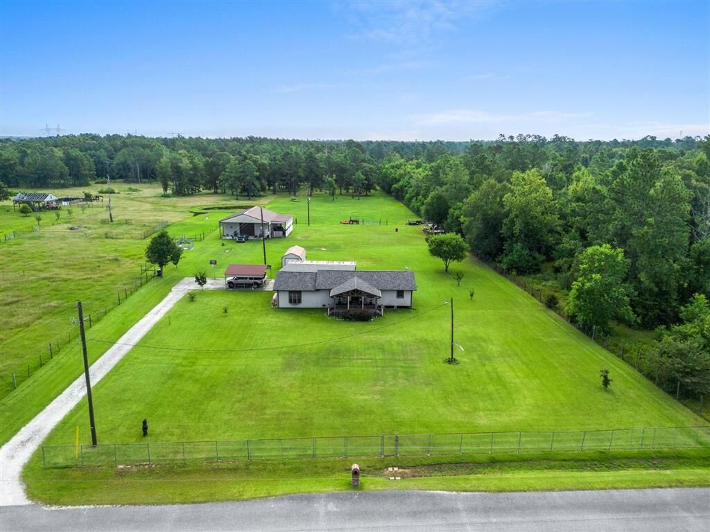 Property Photo: 1576 Georgia Rd Road LA 70611