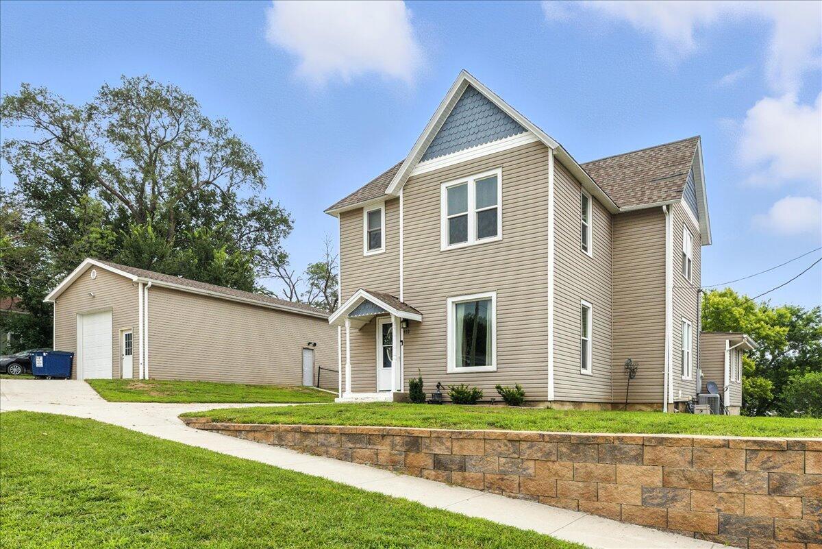 Property Photo:  412 N 5th  Street  IA 51555 