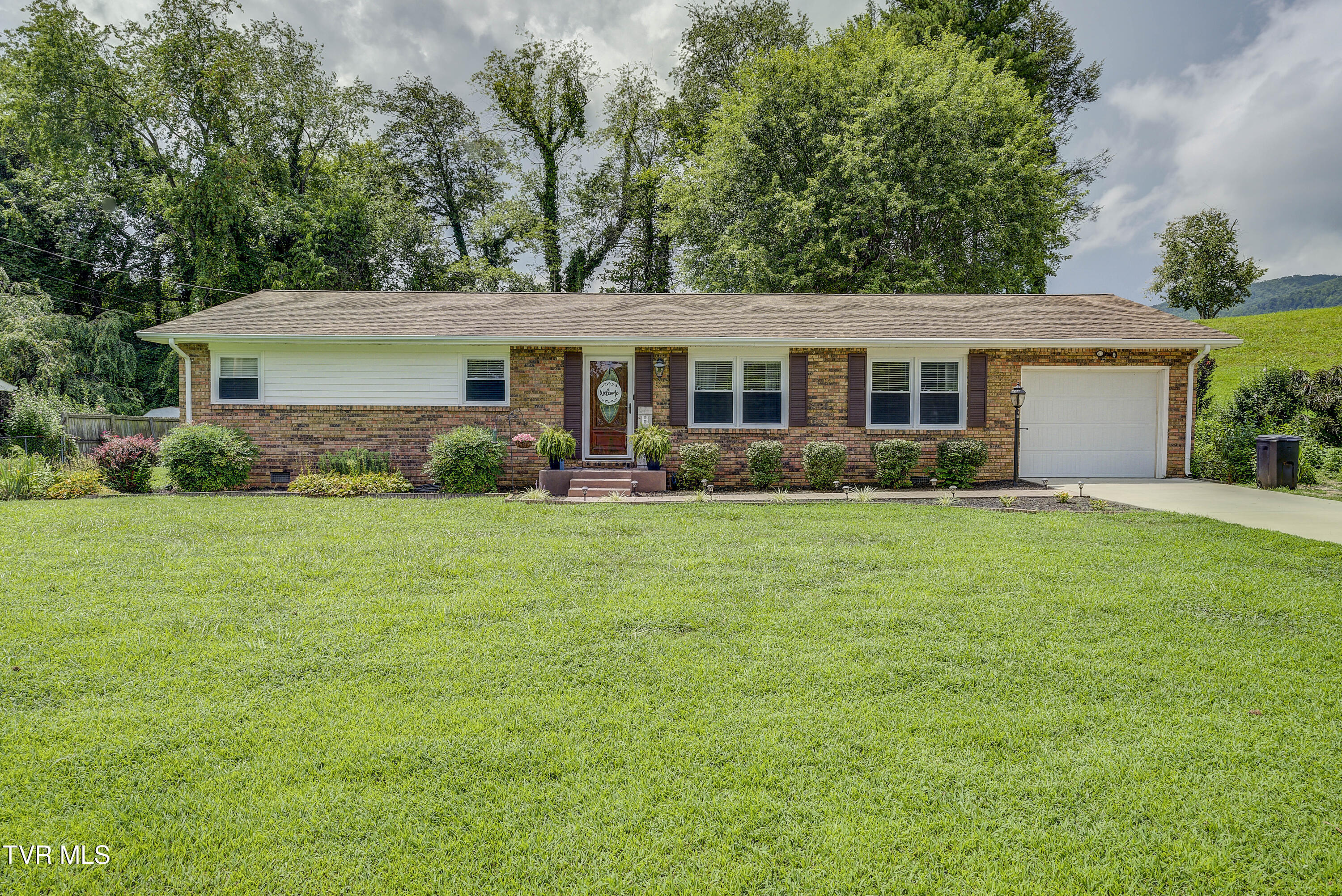 Property Photo: 115 Lancelot Drive TN 37643