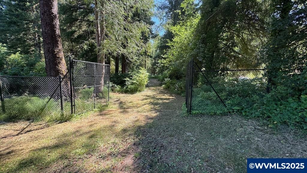 Property Photo: Lot 5 N Doris Ln OR 97368