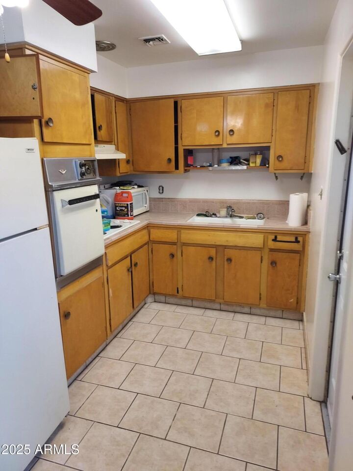 Property Photo:  3518 E Montecito Avenue  AZ 85018 