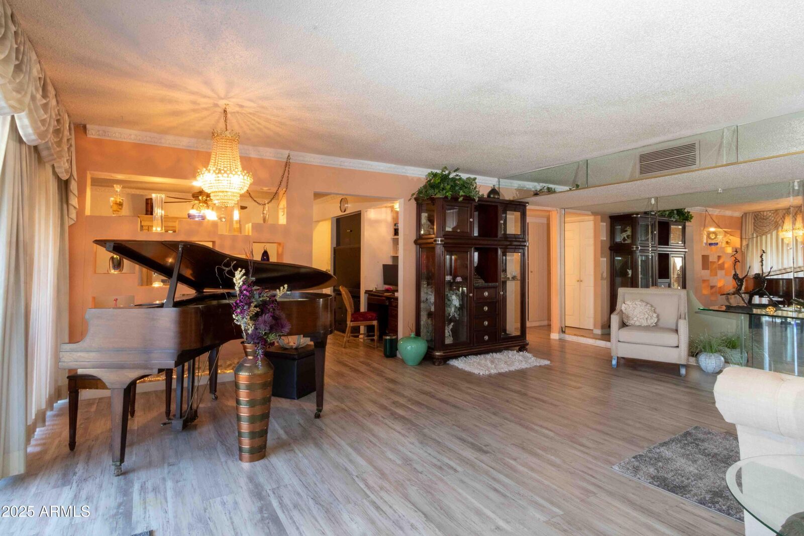 Property Photo:  6767 N 7th Street 105  AZ 85014 