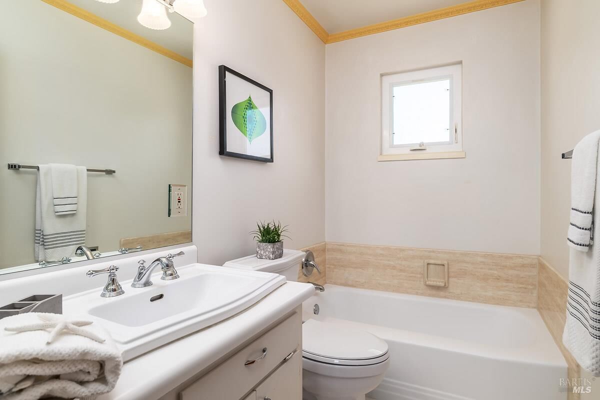 Property Photo: 7 Laurie Court CA 94947