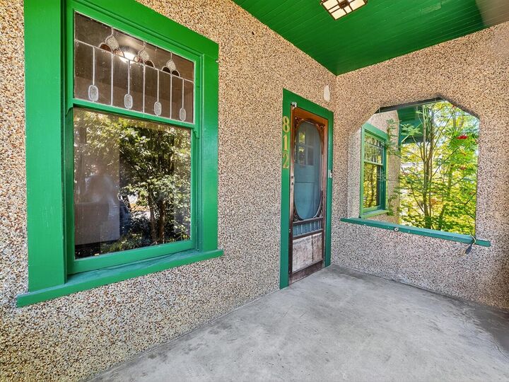 Property Photo:  812 Dublin Street  BC V3M 2Y6 