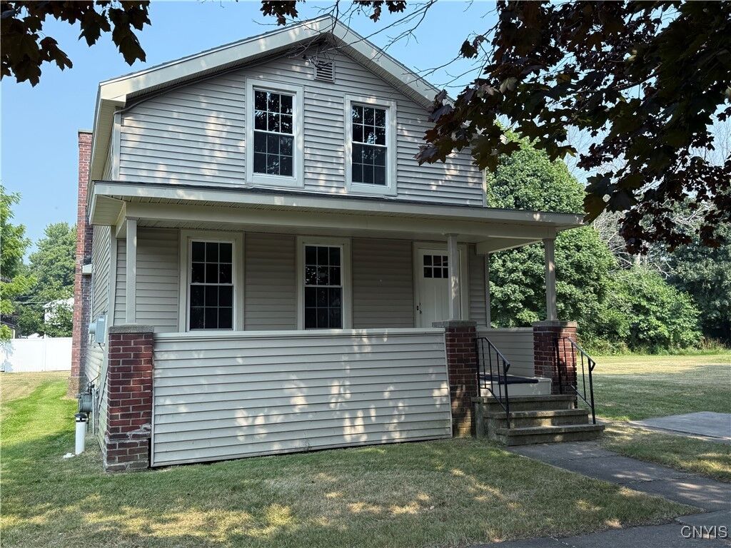 Property Photo:  85 E 10 1/2 Street  NY 13126 