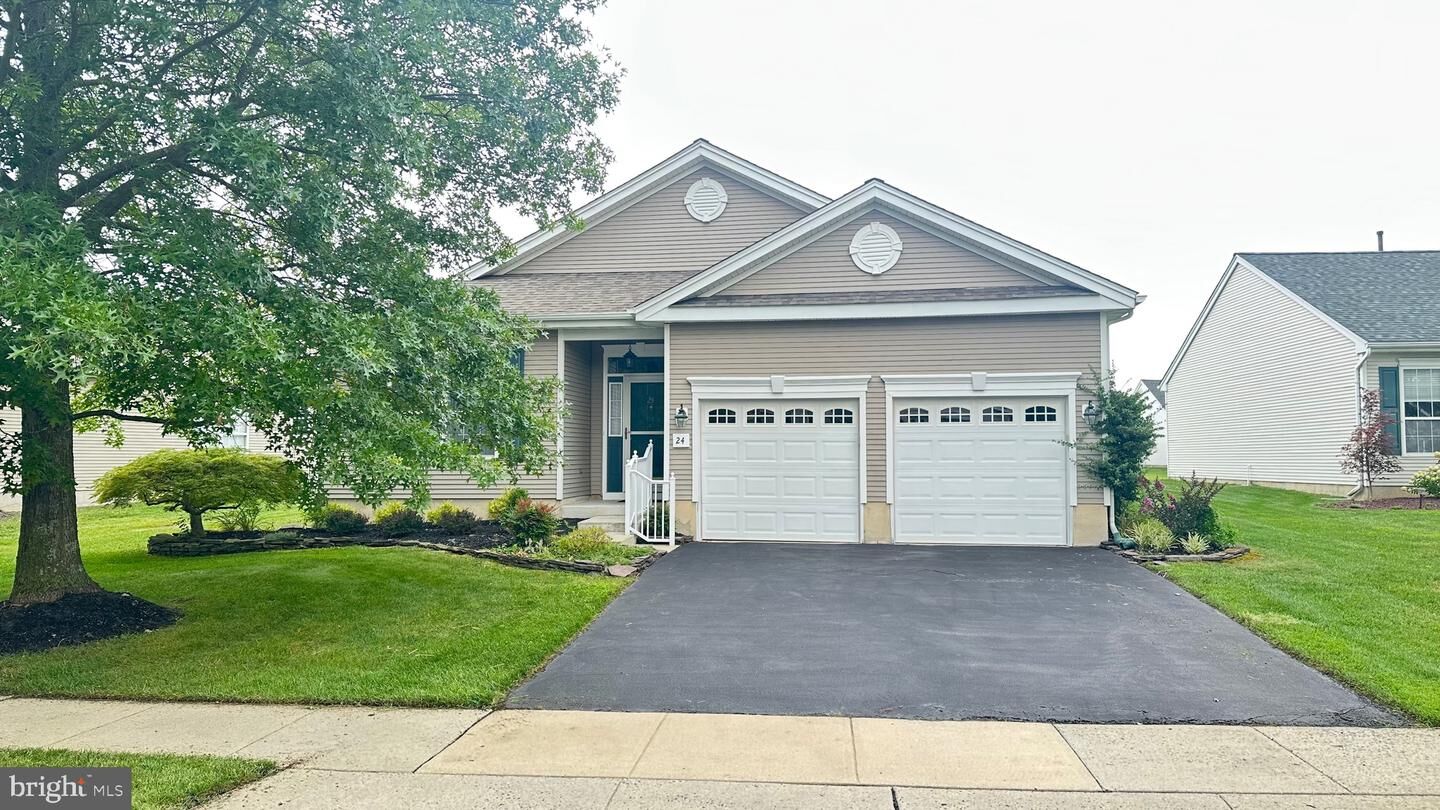 Property Photo:  24 Ellington Drive  NJ 08022 