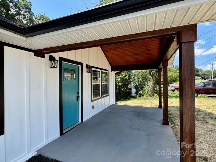 Property Photo: 142 S Morrow Avenue NC 28001