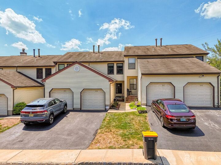 206 Spruce Court  Raritan NJ 08822 photo