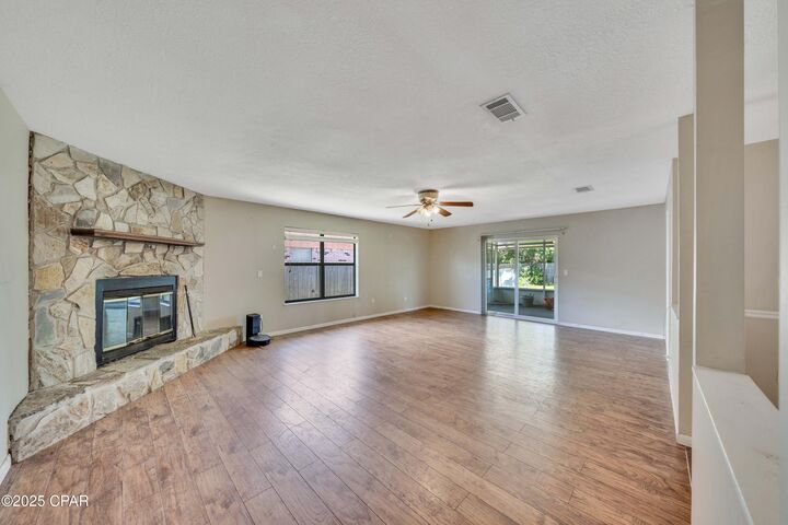 Property Photo: 6007 Howard Road FL 32404