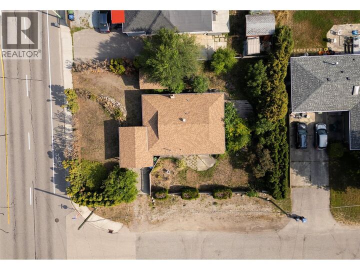 Photo de la propriété:  1220 Ladner Road  BC V1W 3M8 