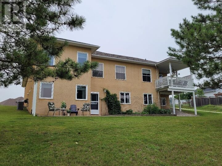 Property Photo:  12 Kerney Hill Ct  ON P8N 3K1 