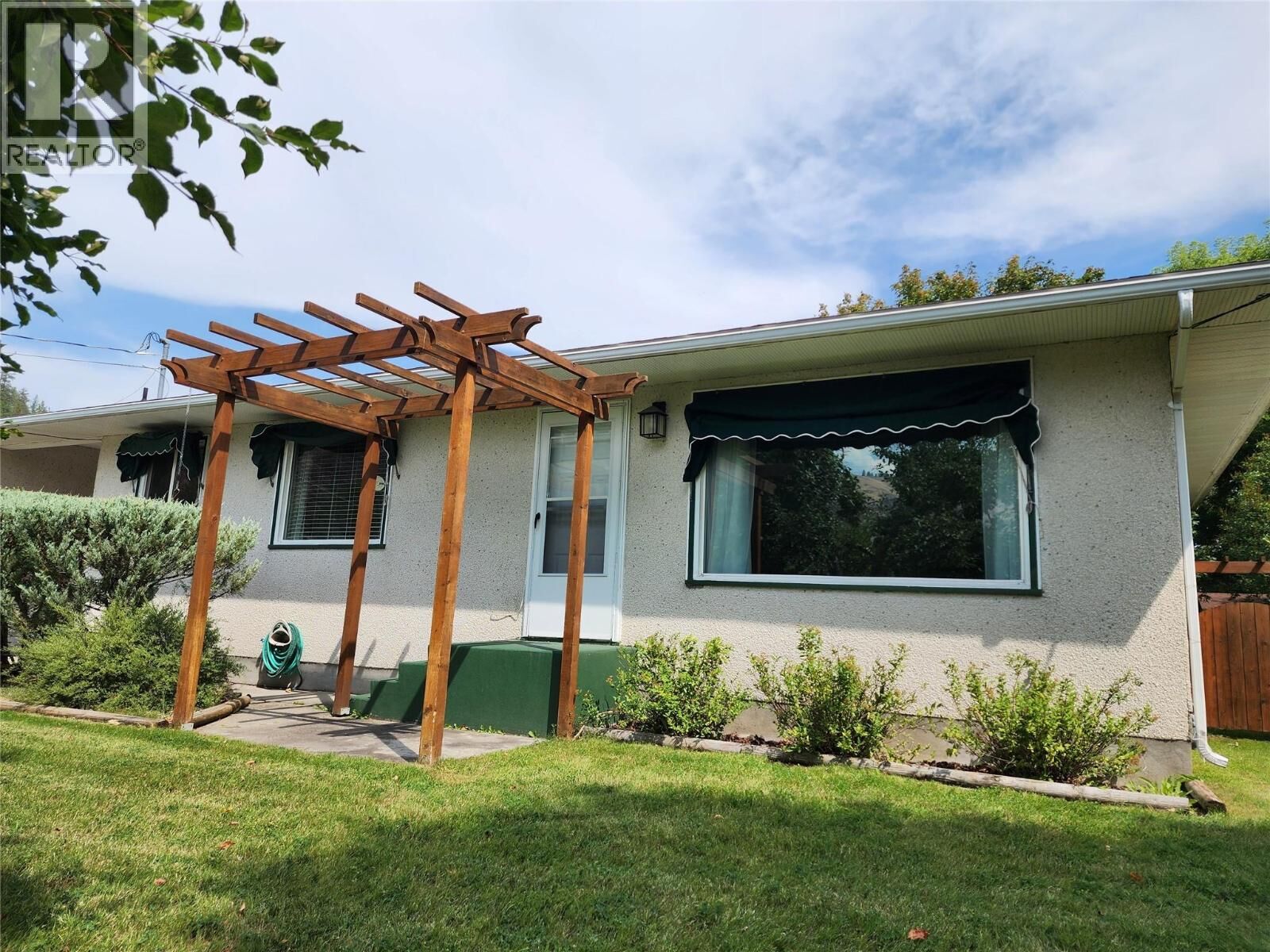 Property Photo: 6210 York Road BC V0H 1H2