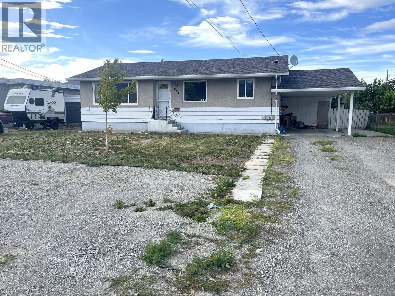 Photo de la propriété:  872 Selkirk Avenue  BC V2B 1T9 