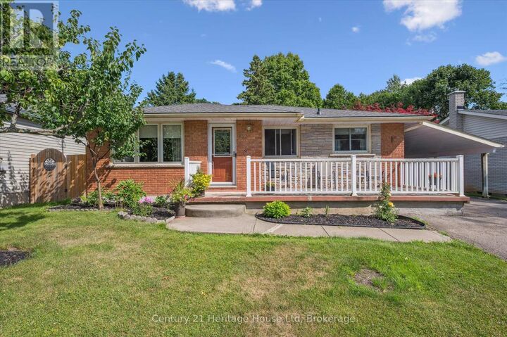 17 Dalebrook Place  Guelph (Victoria North) ON N1E 1A7 photo