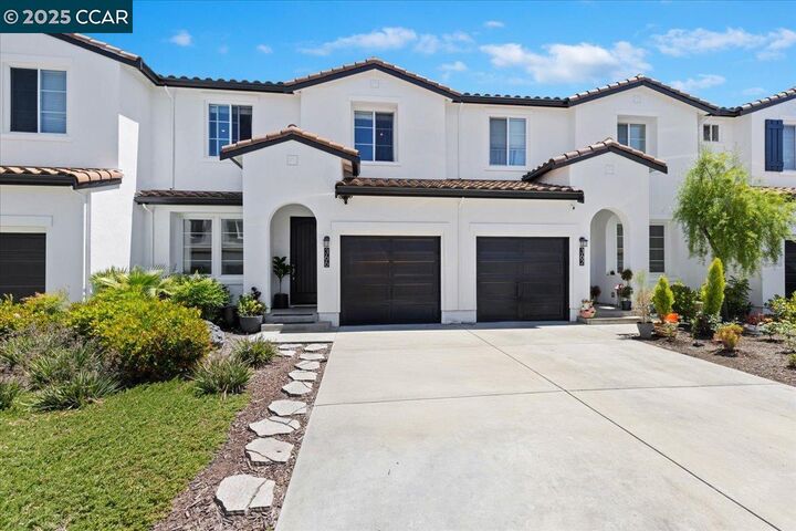 Property Photo:  366 Karelian St  CA 94506 