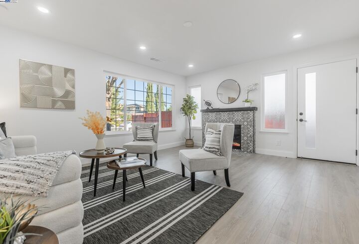 Property Photo: 766 Joyce St CA 94550